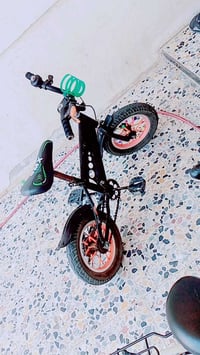 مقاس ١٢ • بسكليت