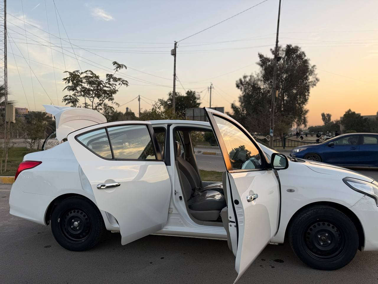 السلام عليكم نيسان صني هندي بليته زركه للبيع مديل 2024 شركه السؤر ماشيه 60 الف بيه بارد بلجاملغ الخلفي بسيط وبلجنطه بارد بسيط العنوان البياع حي الاعلام للاستفسار *********** /***********
السعر 122وبي مجال
