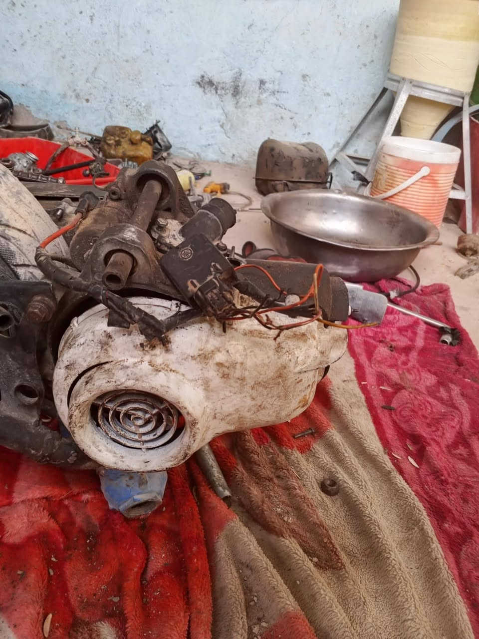 شباب مكينه 100 اريدها ب 50 مكاني نجف والماكينه ما عايزه شي بس العرموطه والكلتش الامي اعطيك كليت كامل 
***********
واحط لكم رقمي فاصل وياي على الواتساب 🔔💥
