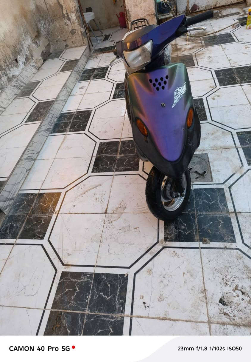 السلام عليكم 
دراجه بيجي 9زروف للبيع 
الدراجه كفاله عامه من كير ومكينه وكفر الدراجه شغاله من الطول للطول سلف هندر اشاير لايت بك لايت عداد البانزين عداد السرعه الدراجه كفاله عامه صارله 4 اشهر مو انه مطلعه حاويه فلا تسألني عن الوصل الدراجه شكو شي بيه انه اكفلك بيه السعر خاص وهذا رقمي للتواصل ***********
