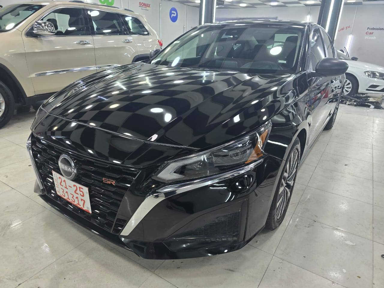 NISSN ALTIMA   SV  2024
السعر  150 $$
اللون  اسود
حادثها جاملغ سكن وبونيد فقط
ايرباك استيرن وتكمه طاك
الدواخل والشاصي مكفوله من الحادث
المواصفات الفئة ال SV 
حساس ضغط هواء الاطارات
رادار امامي + رادار جانبي + توقف ذاتي
شاشه لمس 
كشن شامو
شاشة ذكية + مخرج usb عدد 2 + مخرن taypC 
عداد المسافة :- 42 الف ميل 
لايت زينون + ليد نهاري 
 كشن السائق كهرباء
كاتي تترقم شمالي
 + بصمة تشغيل + تشغيل عن بعد
العنوان كركوك
رقم الهاتف :-  ***********
