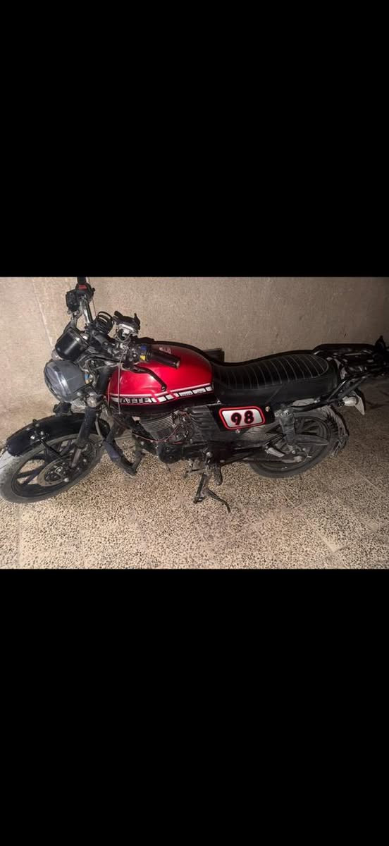 السلام عليكم دراجه دايوان لايتي موديل 2025 ماشيه 35 رقم اربيل تحويل شوكت ماتريد سعره2400 وبيها مجال رقم *********** اتصال واتساب
