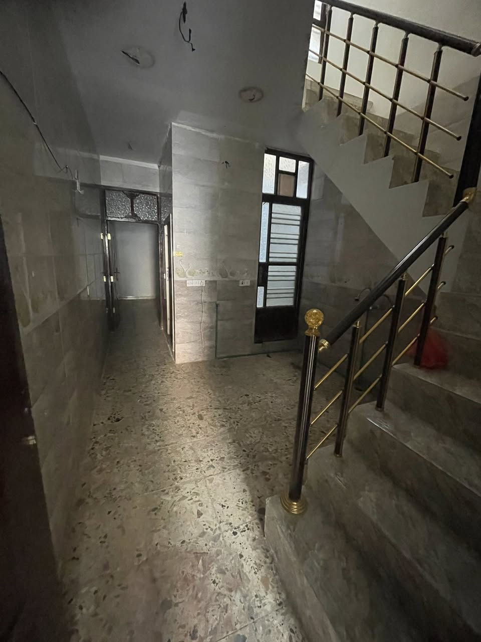 🏠بيت للبيع 🏠158وبي مجال بسيط ❤️🙏🏻
📍الموقع/الشعب خلف نادي العربي قرب عيادة الأسنان 

📌المساحة/50متر (موقع جيد جدا .بناء جيد)

محتويات ال🏠بيت/كراج صغير.استقبال.مطبخ حار بارد.غرف نوم عدد(3).صحيات عدد(2).بيتونه.سطحين

📍عنوان المكتب /شارع الأسواق المركزيه قرب مسبح الشعب

📞*********** محمد صگبان

📞*********** سيد عباس

ملاحظة / العنده عقار 🏡 للبيع او بيت للايجار  ويريد يبيع او ايجاره دزونه كافة التفاصيل العقار مع ذكر السعر ورقم التلفون ☎️وان شاء الله باقرب وقت
