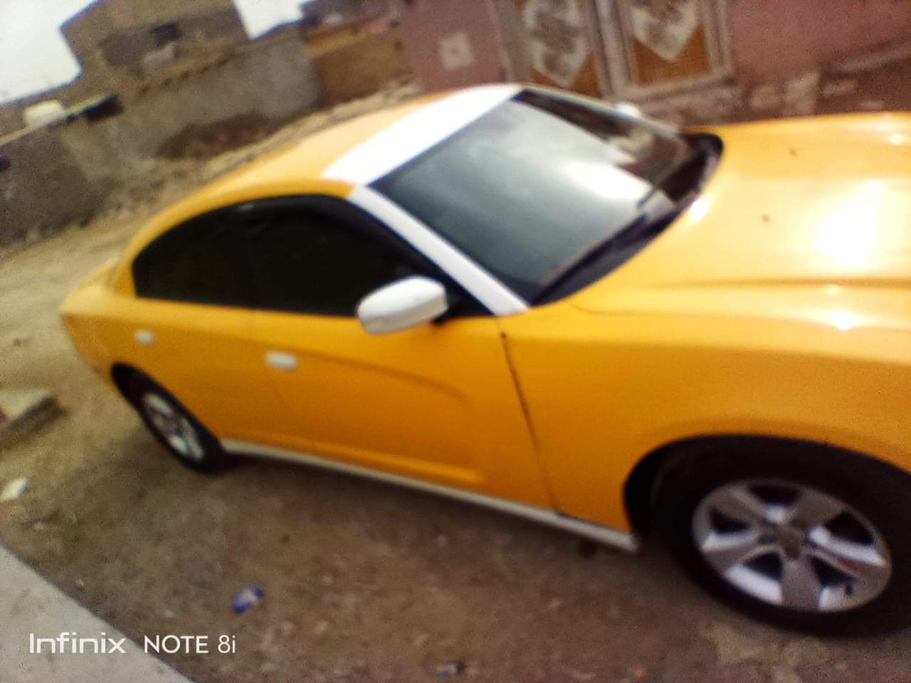 سلام عليكم شباب شارجر للبيع موديل 14 السعر 125 وبيها مجال بسيط للشرا ايه مكانها بغداد￼ 0ورقم بغداد تحويل مباشر ***********
