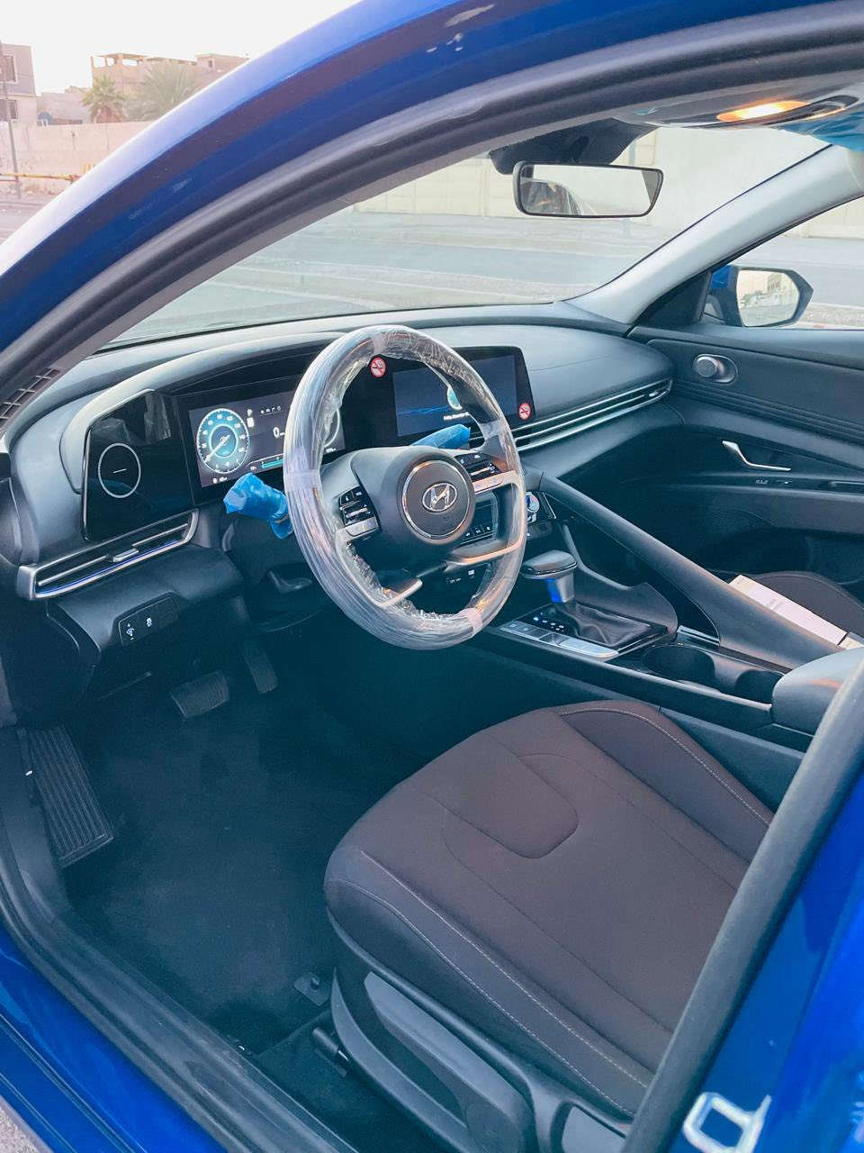 السلام عليكم ((للبيع فقط بدون مراوس))

هيونداي النترا 2025 SEL لون ازرق ( چويتي ) فووول مواصفات مكينه 2000 دووش المرغوب 
((ترقيم جديد اربيل وكاله عامه بأسمي اني ابصملك ))
السياره حادث جاملغ امامي ايمن صبغ وحافه البنيد 
 بيه  ايرباك ستيرن وراجع سستم بدون دواخل 
بدون لغود وشواصي حتى الراديترات بلاديه 
ماشيه 5 الاف فقط بعده زيرو 
مواصفات 
فتحه /بصمه /شاشه ديجتال متصله / هاندبريك بصمه / اوتوهولد / داخل 12 لون /رادارت 360 درجه /تشغيل عن بعد /نظام الترحيب الصوتي /4 وضعيات قياده /كشنات تدفئه / شاحن وايرلس / ويل كب حجم 18 انج
مكان السياره بغداد الكرخ
للاستفسار ***********
***********
