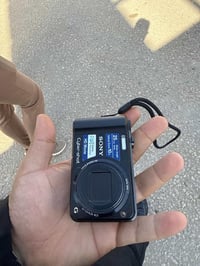 كاميرا سوني Cyber-shot DSC-H70 دجتال مثل ماموضح امامكم نضافه 99%  يجي ...