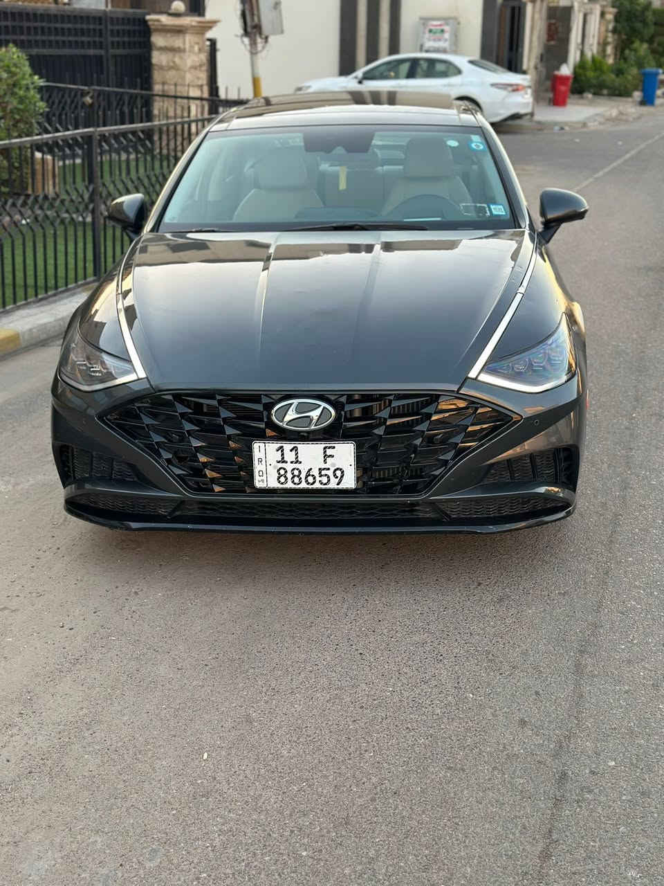 السلام عليكم لل بيع سوناتا
موديل 23بعده زيرو. 
فول لل اخير لمتد
العنوان بغداد 
***********
