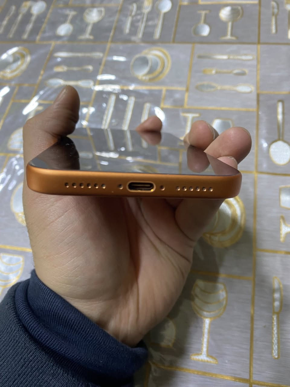 السلام عليكم شباب
iPhone 17 pro max 256GB E-sim 
للبيع فقط 
الجهاز نظيف جدا
البطارية : 100
عدد دورات الشحن : 55
مصدر الشراء : مركز برج العرب 
السعر : 1,750,000
المكان : بغداد
رقمي للتواصل : ***********
