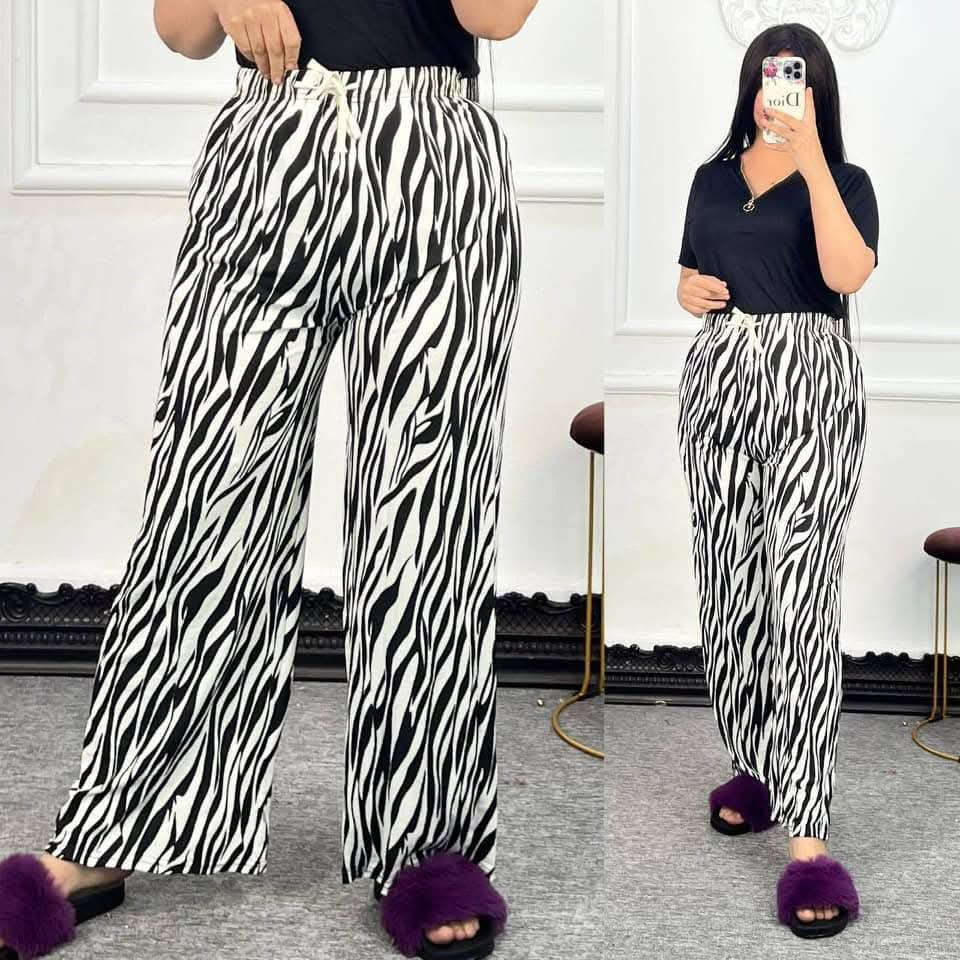 😍•كيلوت•نسائي😍
 • الخامه: زيبرا فيزون
• القياس: فري سايز يناسب حتى وزن 100 كيلو.
• السعر: الدرزن (12 قطعة) بـ 40المفرد ب5


**إذا كنت صاحب هذا الإعلان وتريد حذفه لأي سبب، رجاءا أرسل رسالة إلى الدعم الفني**