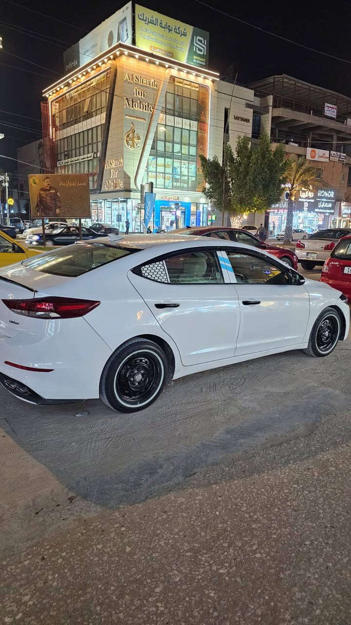 الانتر موديل 2017 🤩
سياره مناقصه ايشي شغل واطلع كبل 
فول لمتدد 
بصمه فتحه تحكمات كشنات كهرباء  
بيها ٥ قطع جاملغات الاماميه ثنينهن وقبق جنطه وبيها شبر تكمه والبنيد بي بارد قليل 
تخم تاير جديد 
دوشمه جديده
سستم سماعات97 وبيها مجال بسيط 
*********** مكاني نجف النجف, العراق
