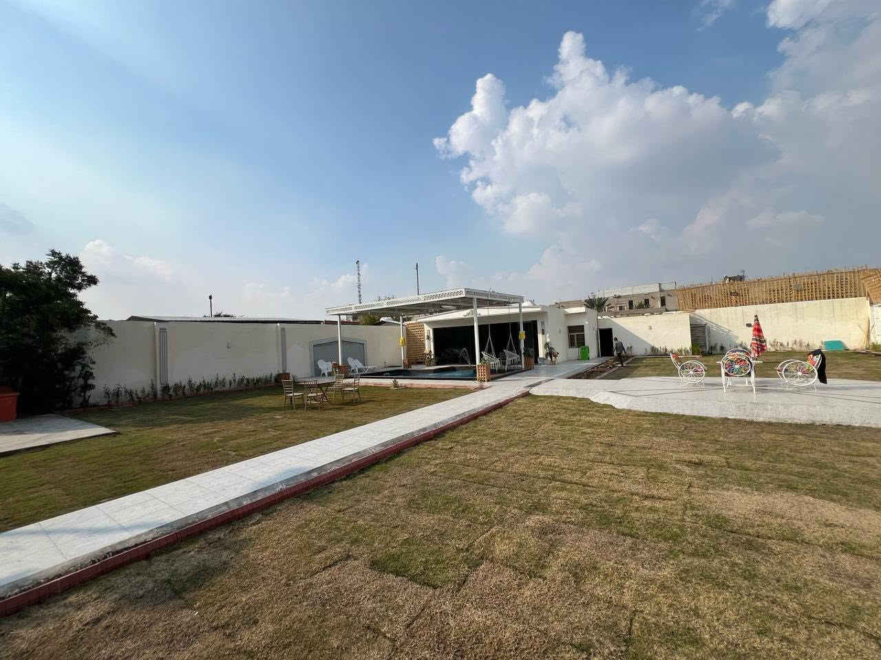 مزرعة للإيجار اليومي 🏡🌳
📍 الموقع: بغداد –حي صدام 

✔️ أجواء هادئة ومناسبة للعوائل

✔️ مساحة واسعة وخدمات متوفرة

✔️ مثالية للراحة والونسة

📌 للحجز والاستفسار يرجى الاتصال أو المراسلة على واتساب: 

 📞 ***********

 موثق في تطبيق اجرلي لسياحة المزارع في العراق 🇮🇶
