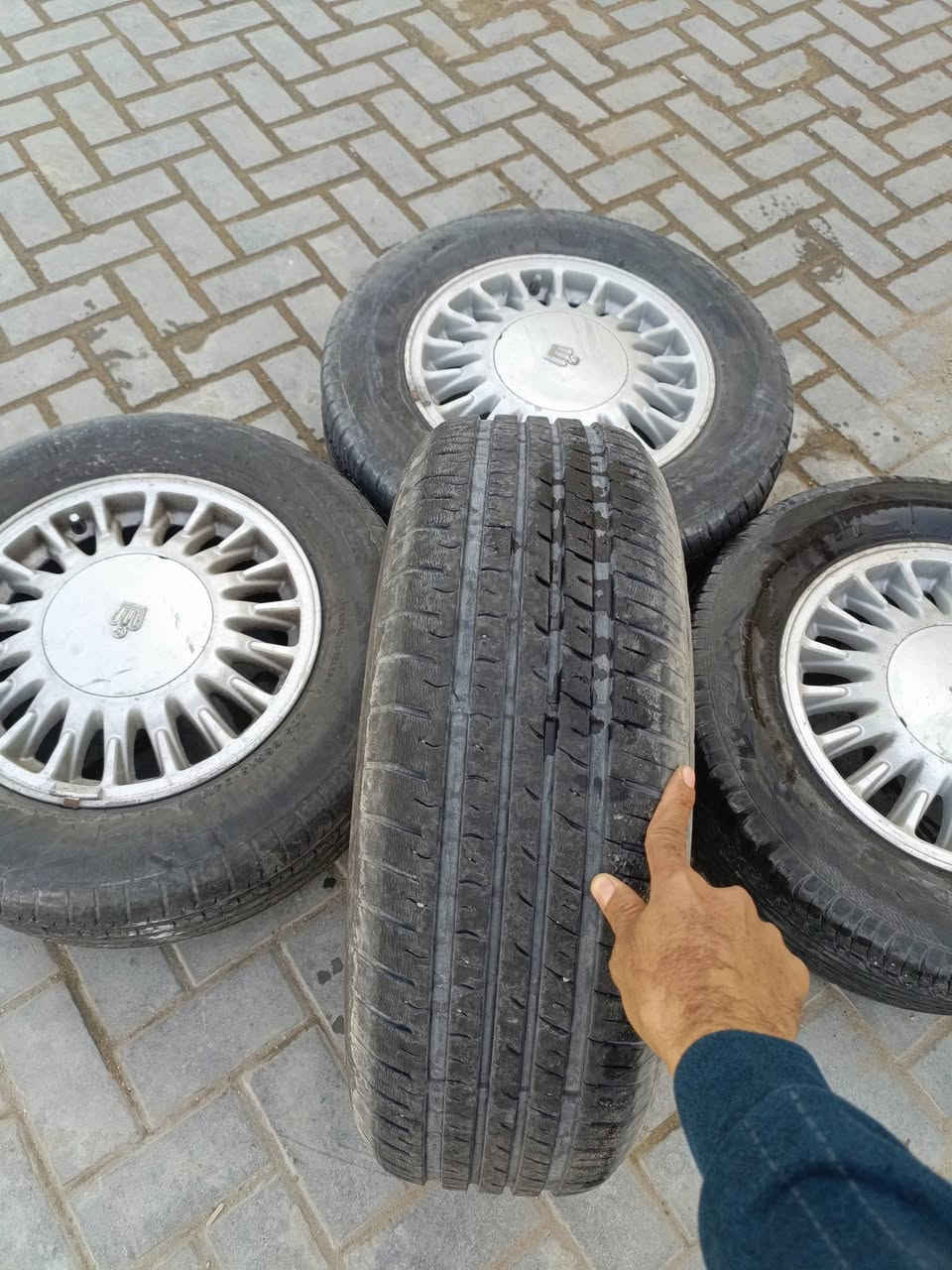 البيع تخم ويل وتاير بكاني بصره قبله ***********
