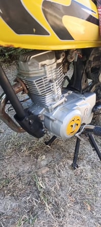 للبيع ٢٢٥ بيه مجال حله أبو غرق مكينته لا تبخير ولاه نضيح 07763969491