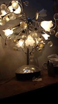 ثريات للبيع ٧قطع السعر ٢٥٠ الاتصال٠٧٧٠٢٩٦٣٩١١