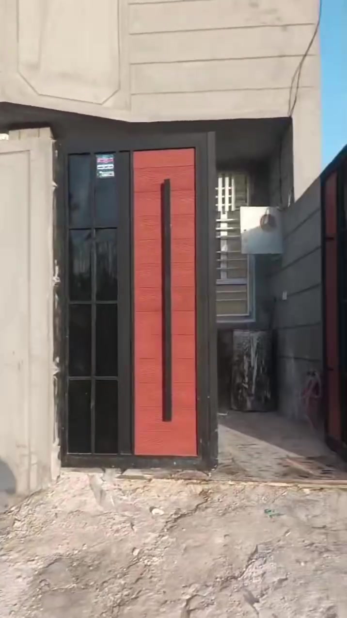 يالله بيت للبيع طابو زراعي سند 25 المساحه 100متر بناء حديث درجه اولى طابوك جمهوري صب مسلح شبابيك بيلي سي ابواب تركي شغل كله اولى 
يتكون من غرف نوم وصاله ومطبخ وستقبال صحيات داخليه وخارجيه منور طارمه 
العنوان طوريج حي المستقبل مقابل حي الجمعيه 
للتواصل ***********//***********
