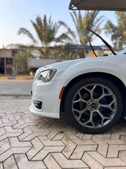 اوباما2018 s
كفالة عامة
كلين تايتل 
مكينة 3600
بونرامة داخل جلد 
كشنات كهربا 
هيتر كشنات 
موصفات الs
معروفة 
باسمي السيارة سنوية وهزة كلهة جديد
صدر جديد جديدة السيارة مكاني بغداد 
***********
