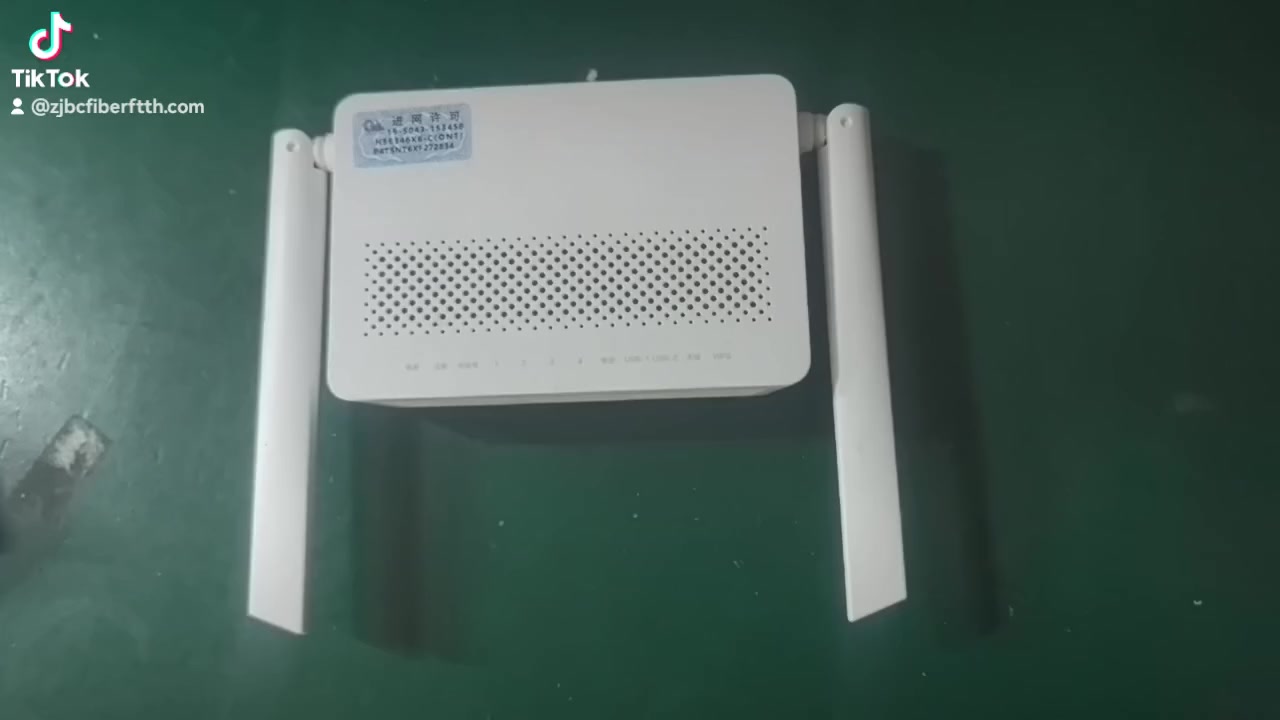 Huawei hs8346x6-c dual band onu 
#hs8346x6-c  #huaweirouter. #gpon  #dualband #wifi6 #ax3000  #fttr #fttx #wifi #onu #ont


**إذا كنت صاحب هذا الإعلان وتريد حذفه لأي سبب، رجاءا أرسل رسالة إلى الدعم الفني**