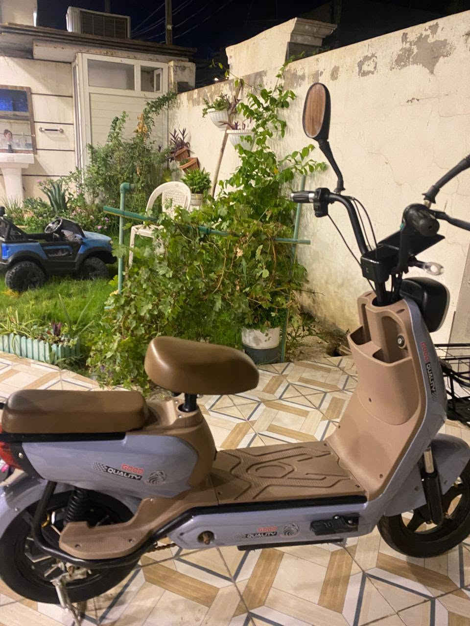 دراجة شحن 🔋⚡نفس ما موضح بالصورة 4 بطاريات دراجة جديده ما مستخدمة هواي موديل 2026 سعرها 250 الف 
للتواصل, *********** مراسله ما ارد بسرعة رمشلي اني اتصل عندي خدمة
