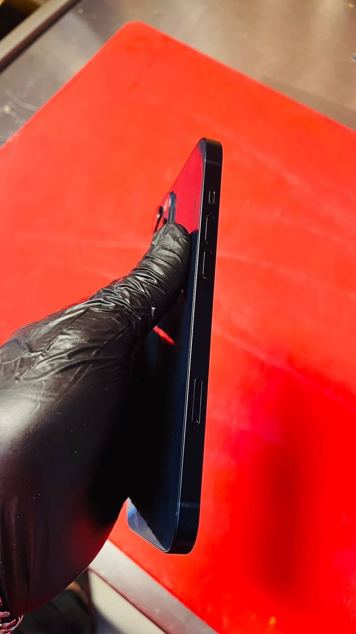 ايفون 14بلص ذكره 512 بطريه88 مبايل انطي شرط نورمان نضافه مبايل مال بيت هاذ رقمي بي ***********
