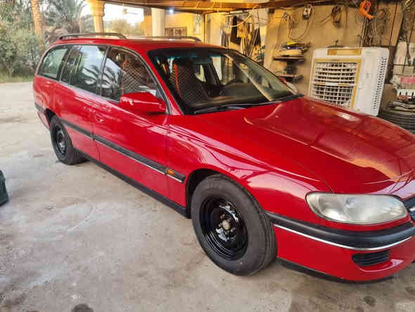 السلام عليكم اوبل اوميكا موديل 96 محرك 2000كير عادي سياره بيها قطع صبغ تخم تاير جديد سنويا بسمي صدر امامي خلفي جديد مكان بغداد قرب جسر الدوار السعر 45$ وبيها مجال ***********
