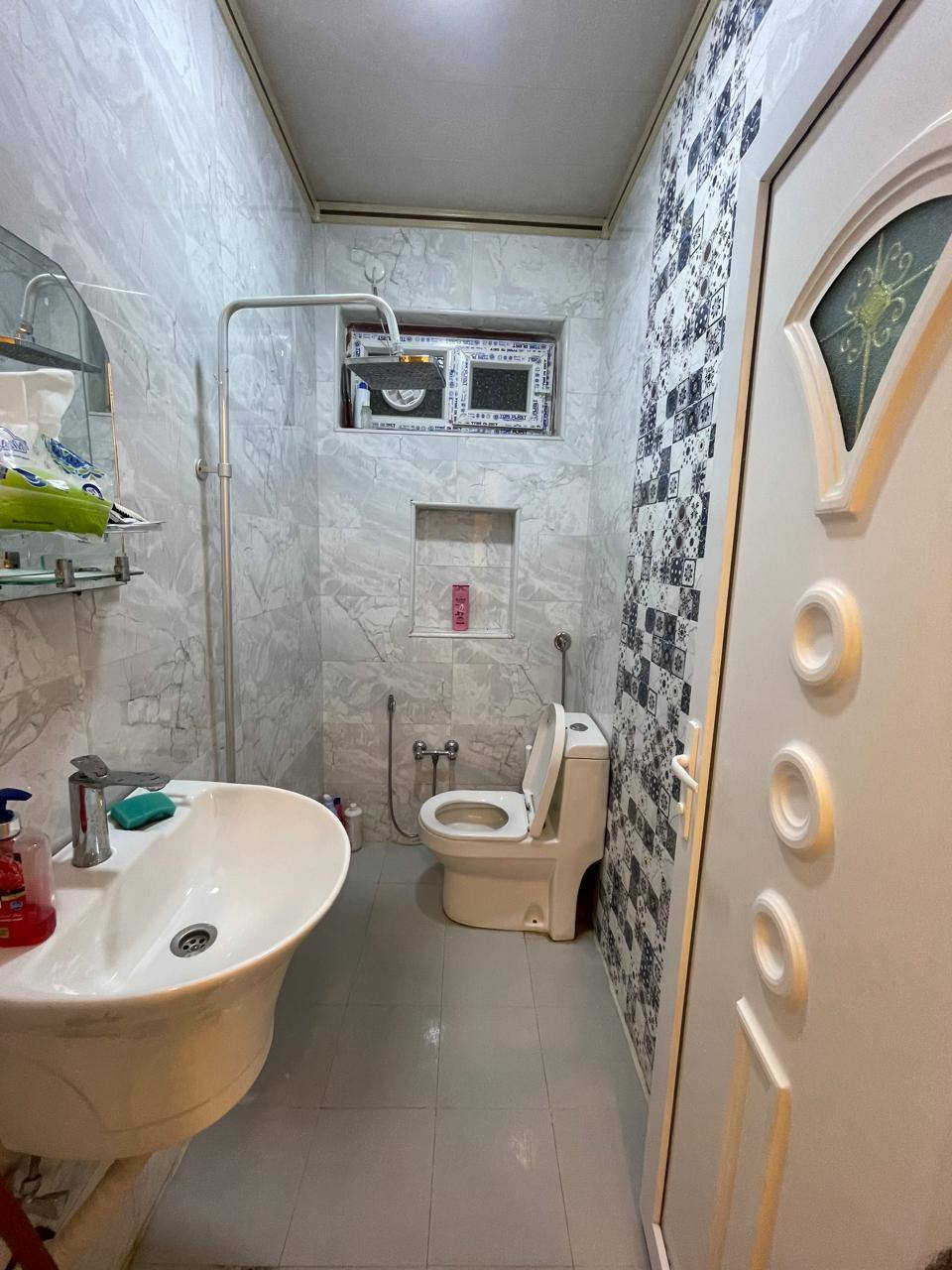 دار 100م #مربع حي الاطارات #شارع20تجاري طابقين #معزولات جديد جدأ  ***********
