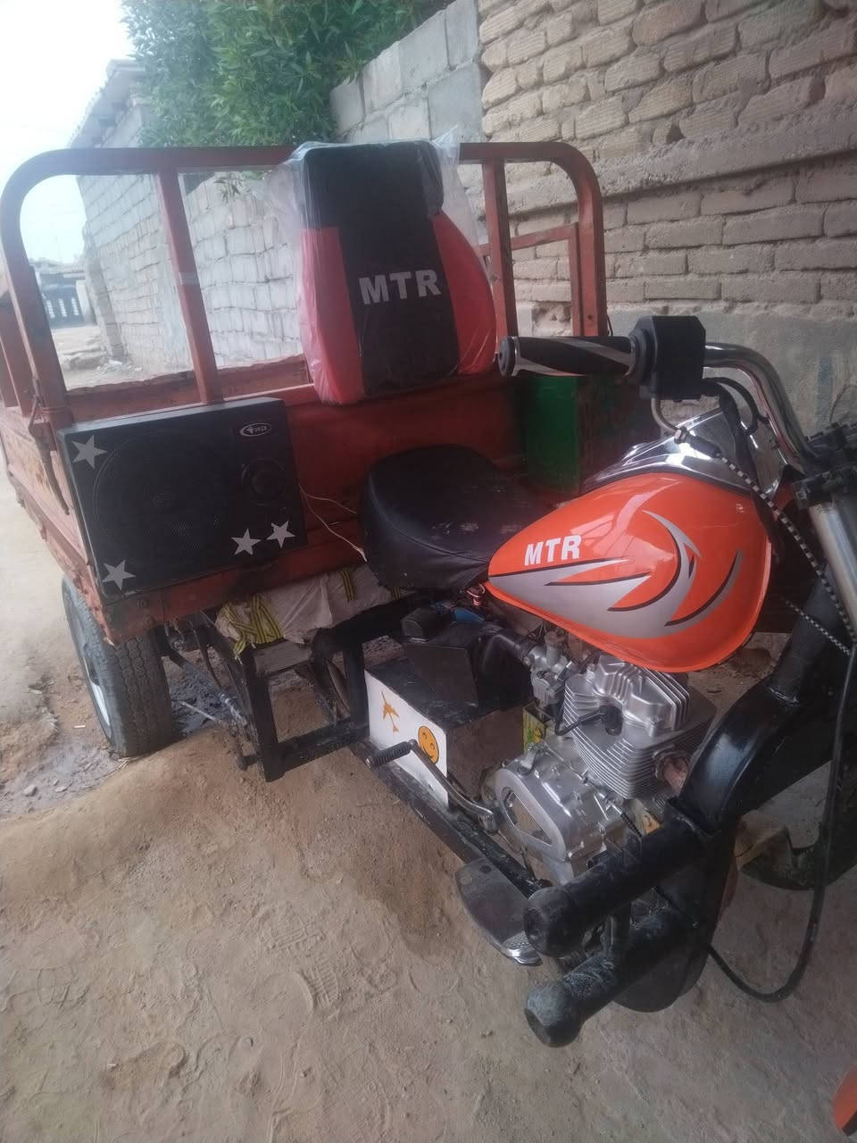 سلام عليكم ستوته للبيع اوراق كامله مديل 16 دبلات سوبر   جدد تانكي جديد اكسن جديد مكينه ما مفتوحه كهربائيّات كامله سعر واحد و450 وبيه مجال لشراي *********** مكاني زبير سوك سوادي
