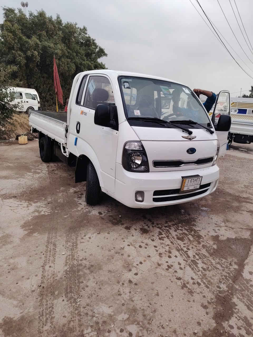 كيا  ٢٠١٤ مكفوله كفاله عامه من شخط سياره جديده تخم تاير جديد سبير منازل رقم واسط باسمي تحويل ثاني يوم سعر ١٠٥ بيه مجال للشراي *********** بغداد النهروان
