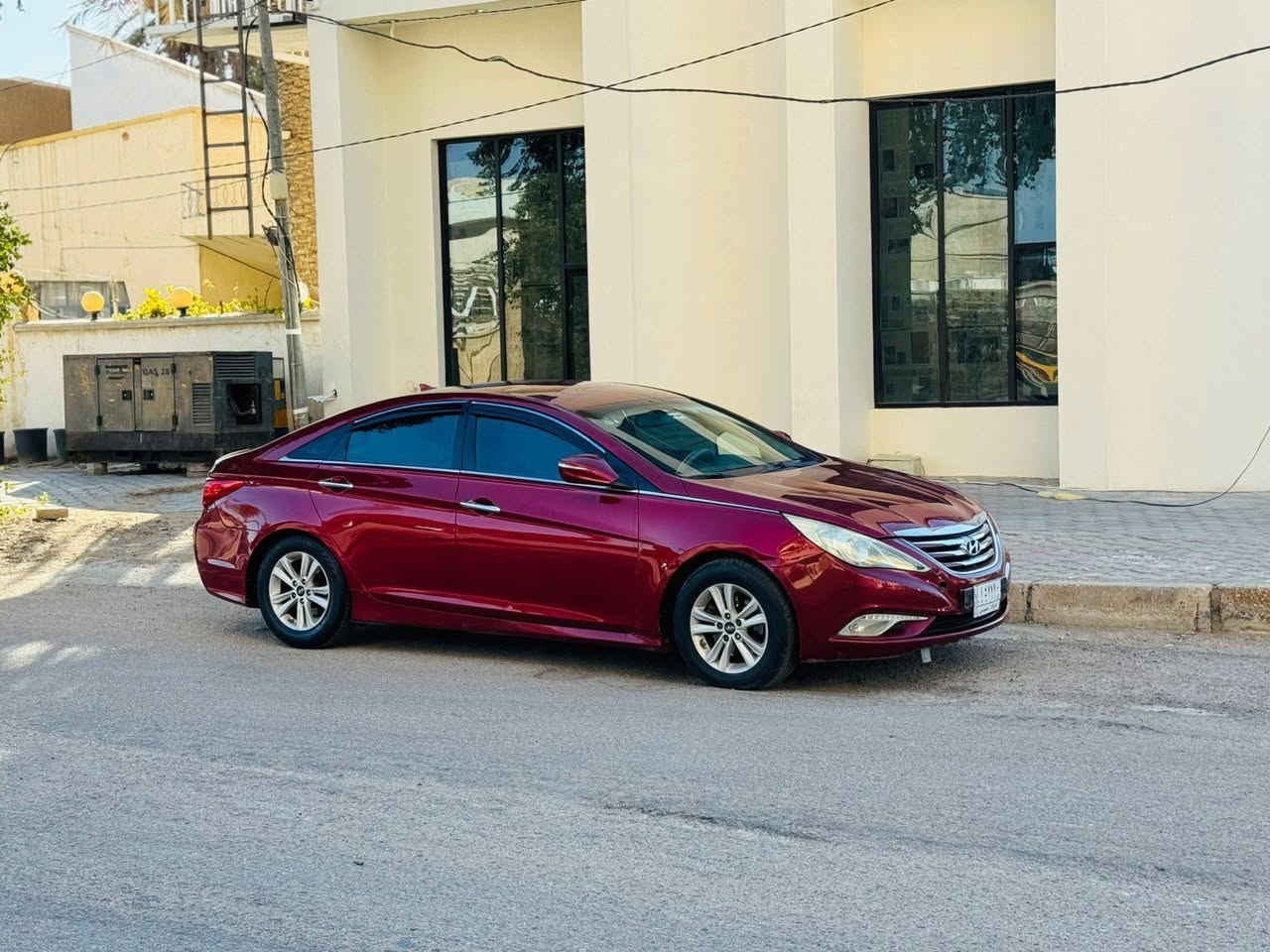 سوناتا مديل 2014 سعر 98 قابل للتفاوض الأستفسار اتصل *********** وارد أمركي حادثها جاملغ وبنيد فقط بدون دواخل والباقي كفاله مواصفات شاشه كبيره كامره خلفيه دواره داخل بيجي حساسات امامي وخلفي مكينه 2400 مكينه وكير مكفولات حداديه تخم تاير تبريد تدفئه شغال رقم كربلاء مشروع وطني سنويه ل29 مكان سياره كربلاء
