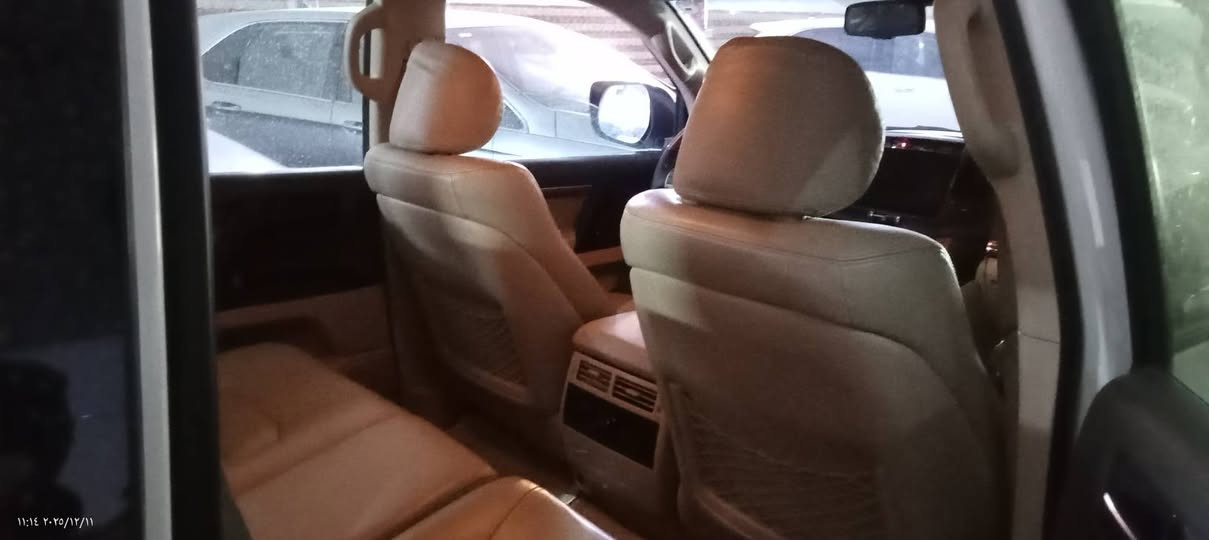 سياره ى تؤيتا لا ند گرؤزه مؤديل 2012 سياره كه لؤك لؤك خاوين به ناو كردن په نجمؤر به. بستك لاى ره قه م سبوغه شه رته  ناو فؤرميكه ناوزه رد سلايد سئ ريز كوشينه جلاده تبريد لمسه سلاجه و به سمه گير مه كينه به شه رته مه كينه نه كراوه ته وه گير تؤماتيك جوار جام كار بيه كاره بيه به شه رته سه سنه وى نؤيه ره قه م نؤيه سيلمانى به ناو شاشه ايپاد كاميره *********** فوول فوول ماوه سفاته أربيل, العراق
