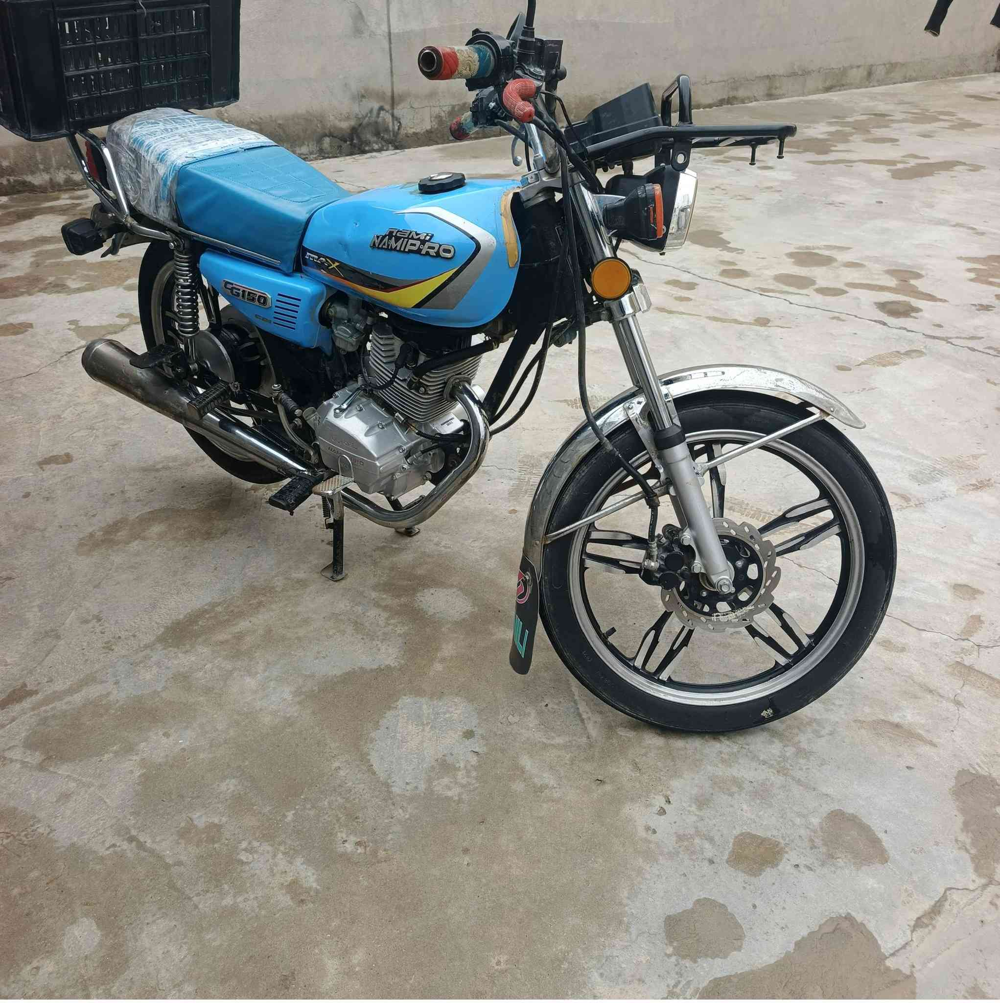 السلام عليكم 
للبيع نامي برو 5 گير سعره 475
النقص البي 👈الا ربعاي ميشتغل وصفاحيه وحده بي نقص وبريك الگدام يريد سيم لدسگ ((و محرگ شرط ما مفتوح وشرط لاصرف ولا بخار )) موديل 2021 ومنفيس مالته موجود 
عنواني كركوك قضاء الدبس 
***********
