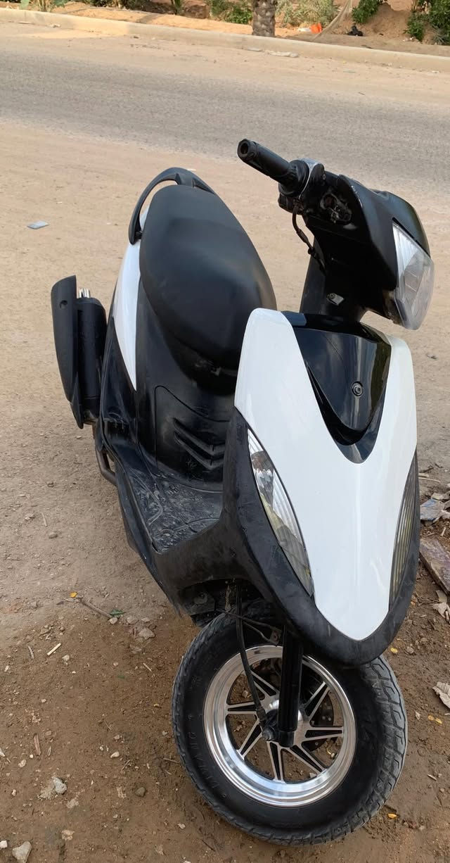 ماكس عدله للبيع السعر ٥٠٠ وبيه مجال 
رقمي ***********
