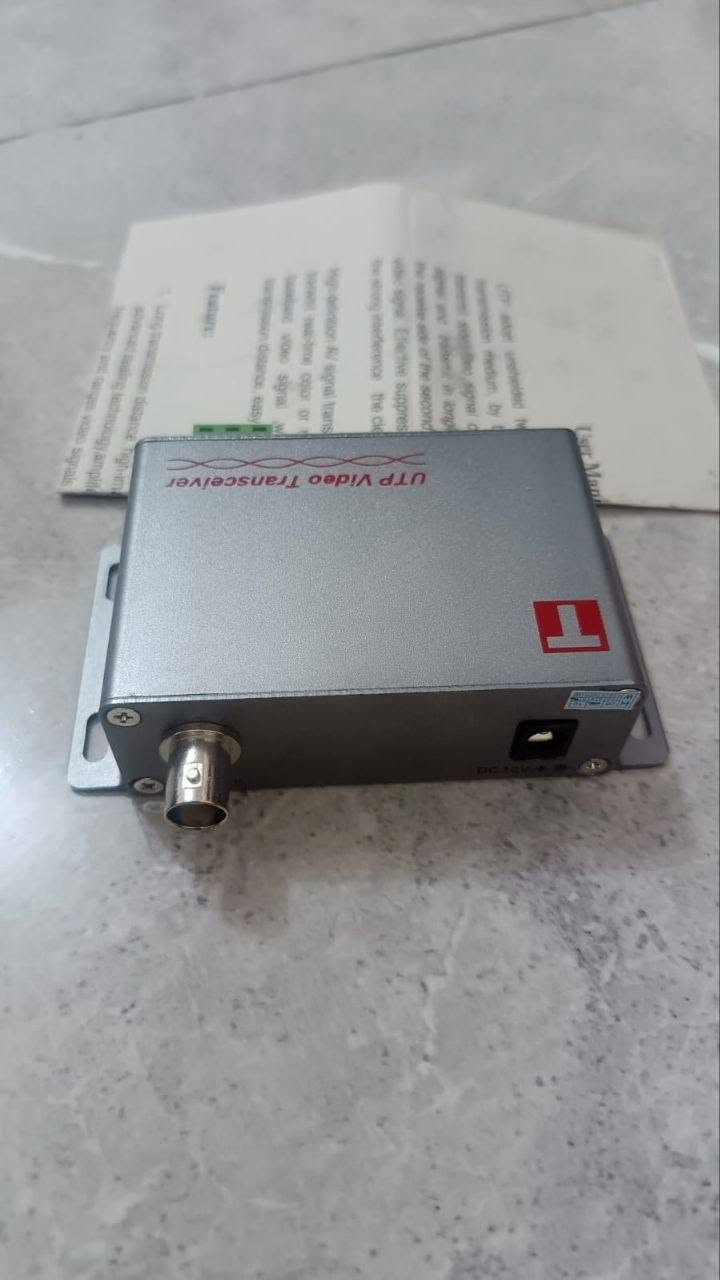 15 مع التوصيل
مستقبل الفيديو النشط (Active UTP Transceiver)😎
✅ ينقل صفاة الصورة بوضوح عالي وكامل بدون أي تشويش.✅ 
يدعم المسافات الطويلة جداً عبر كابلات الشبكة (UTP).
✅ حماية مدمجة ضد الصواعق وتغيرات الجهد الكهربائي.


**إذا كنت صاحب هذا الإعلان وتريد حذفه لأي سبب، رجاءا أرسل رسالة إلى الدعم الفني**