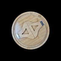 تجلس على الأريكة وتدوّر مكان تحط القهوة؟ ☕ اكل براحتك بعد ولتشيل هم  خ...