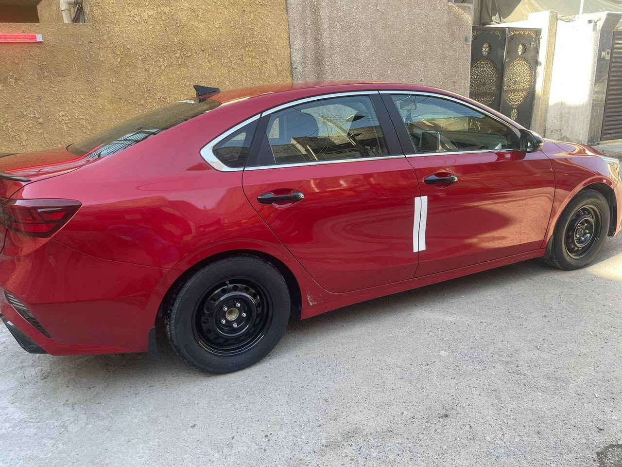 KN/ 2023 
حالوب قماره وصندوك قليل 
حادثه جاملغ واصل شاصي بدايته ممعدل ومماثر 
مكينه 2000 دوش
كير سيفيتي
مواصفات 
تحكم جهتين 
رادار امامي جانبي
نقطه عمياء
توقف ذاتي
كروز سرعه 
تحديد مسار 
تدفئه كشنات وستيرن 
3 مودات قياده نورمل سبورت 
رقم بغداد بسمي
ممشه السياره 77.000
السعر 148 $ واني خادم


**إذا كنت صاحب هذا الإعلان وتريد حذفه لأي سبب، رجاءا أرسل رسالة إلى الدعم الفني**