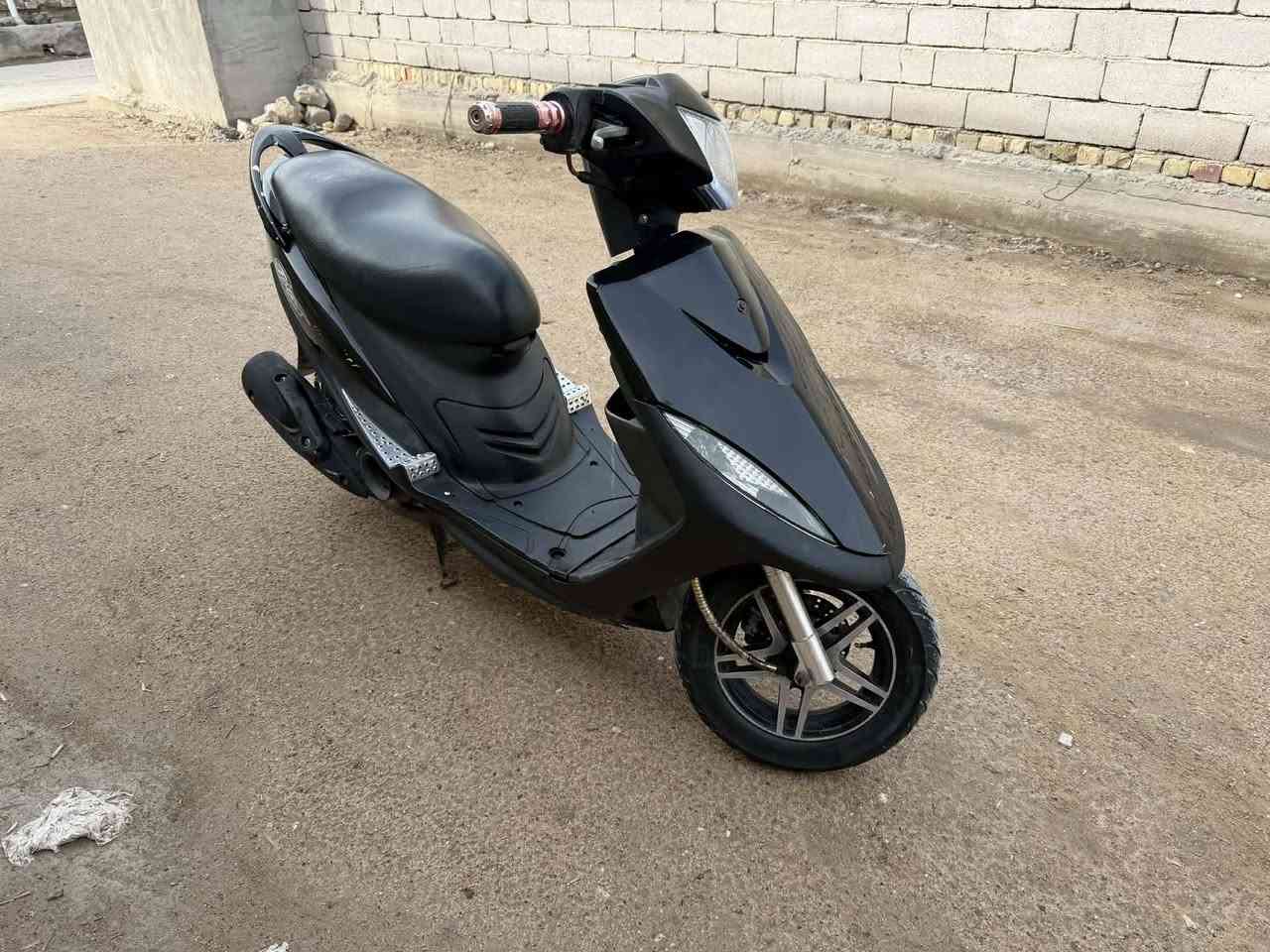 سلام عليكم ماكس عدله صارها اقل شهر من طالعه حاويه مزوده للاخر كفاله عامه كلش شراي يتصل ***********
