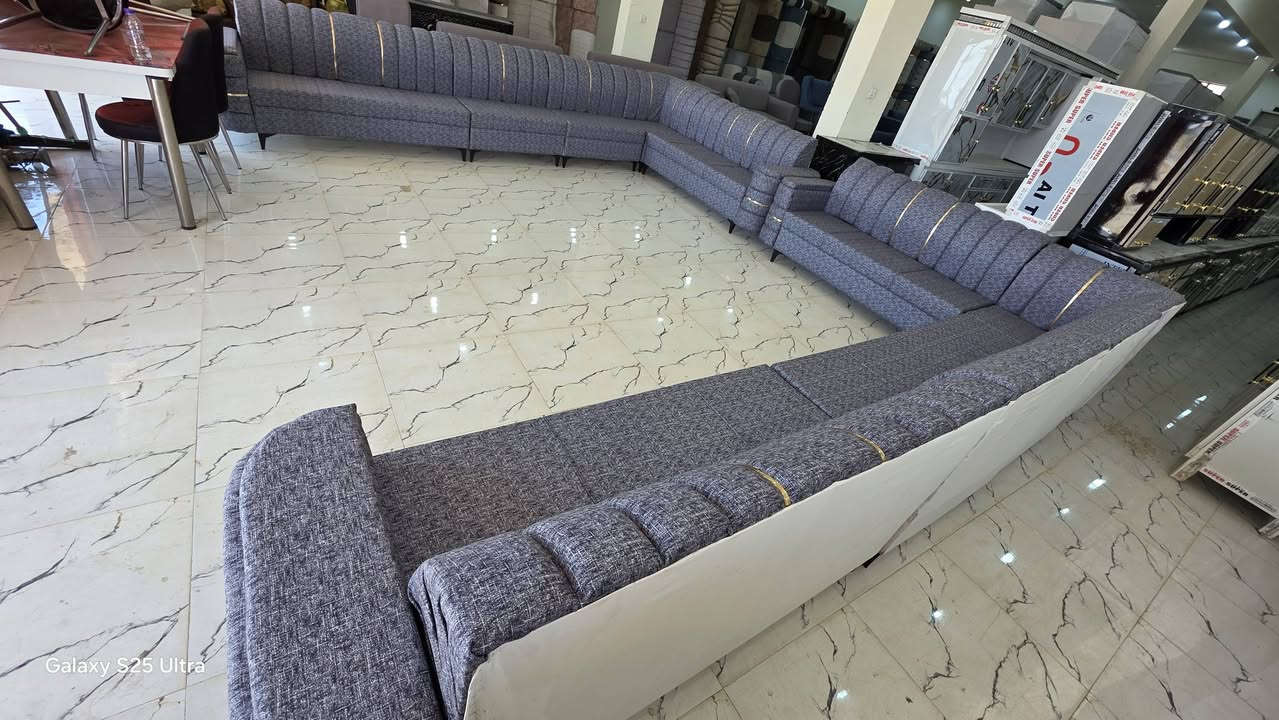وفرنالكم ديوان عشرين مقعد
شغل جديد شمالي
قياس ١٣.٥متر
اهلا وسهلا بكم


**إذا كنت صاحب هذا الإعلان وتريد حذفه لأي سبب، رجاءا أرسل رسالة إلى الدعم الفني**