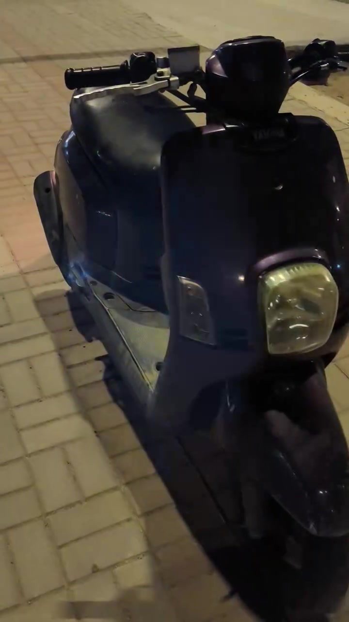 بوليس نوزل خطين موديل 2009 دراجه مال حاويه توه نازله
مكينه مفتوحة ولفات فقط

كفرات كلها مختمه ختم واحد وي المحرك 

دراجه ناعمه خرسه 

نكره سلف كهربائيات كلها شغاله ما بيها نقص برغي 

بيها لايت زينون بلادي جاي وياها 

للبيع فقط 750

مكاني البصره القرنة

متواجد واتساب 

***********
