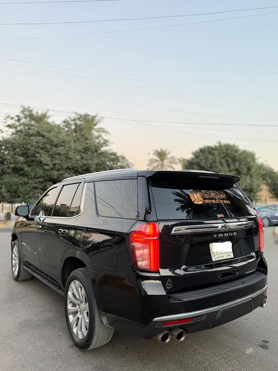 ⭕️للبيع تاهو برامير 2022⭕️
محرك 5300cc v8
ضامن المنصور خليجي
3 شاشات اصلية
بانوراما 
مقاعد جلد 
شحن لاسلكي 
جنطة كهرباء
كشنات جهتين كهرباء
جكات 
فور ويل 
داتا شو
5 كامرات
وبقية المواصفاات مال برامير معروفة فول للاخير✅

ماشيه 100 الف 

⭕️السيارة مغلفة من الصفر ⭕️
 ((مكفولة كفالة عامة من الدبل كود والصبغ والتبديل والفتح والبارد والشخط))
كير ومكينة كفالة 🕹️
والسيارة جديدة بمعنى الكلمة استخدام شخصي 💢

— السعر 545 ورقة وبيه مجال — يعني 5 شدات و45 ورقة
مكان السيارة بغداد / شارع فلسطين📍
للاستفسار : *********** 🔸
