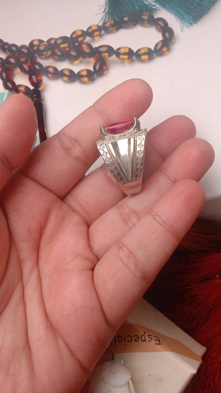 السلام عليكم ورحمه الله وبركاته 
خواتم نحاس ابيض مجوهرات سعره القطعه 30الف مع التوصيل


**إذا كنت صاحب هذا الإعلان وتريد حذفه لأي سبب، رجاءا أرسل رسالة إلى الدعم الفني**