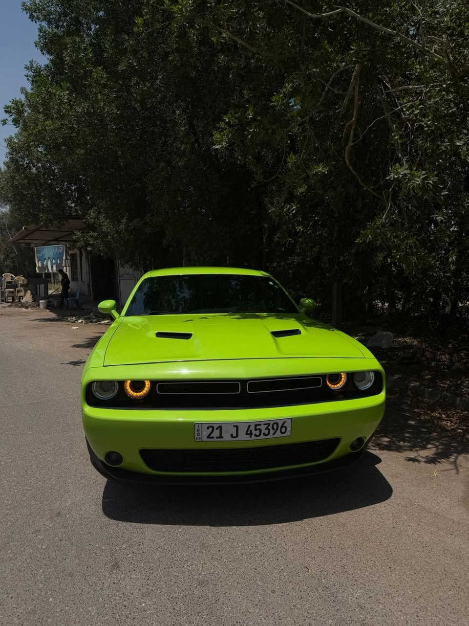 السلام عليكم
جالنجر 2023 sxt 
السعر 230 ورقة 
مكان السيارة بغداد 
رقم  سليمانيه بسمي
بيها جاملغ امامي صفحه سايق وبنيد فقط 
ماشيه 15 الف
كير محرك كله بشرط السياره على وضع الشركة
***********
