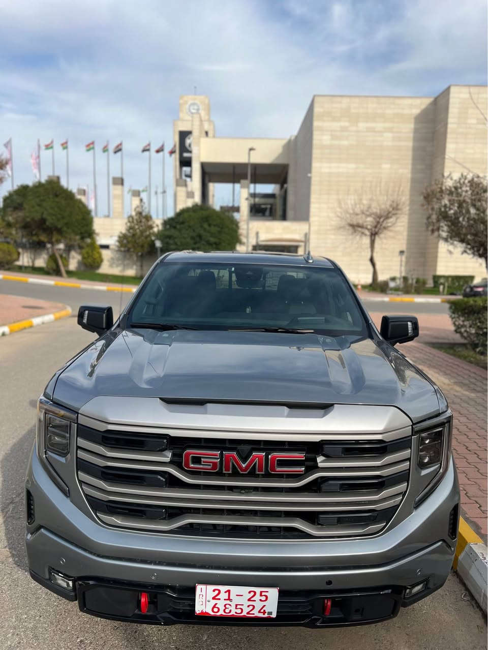 GMC  SERRA  2023
جيمسي  سيـرا  
كلين  تايتل  تةنها  دةعاميي  پيشةوة  بؤياغة
٨  بستنة  AT4
قةپات  مواسةفات 
سيرڤس  كامل  هةموو  گياني  بةشةرت  
*********** أربيل, العراق
