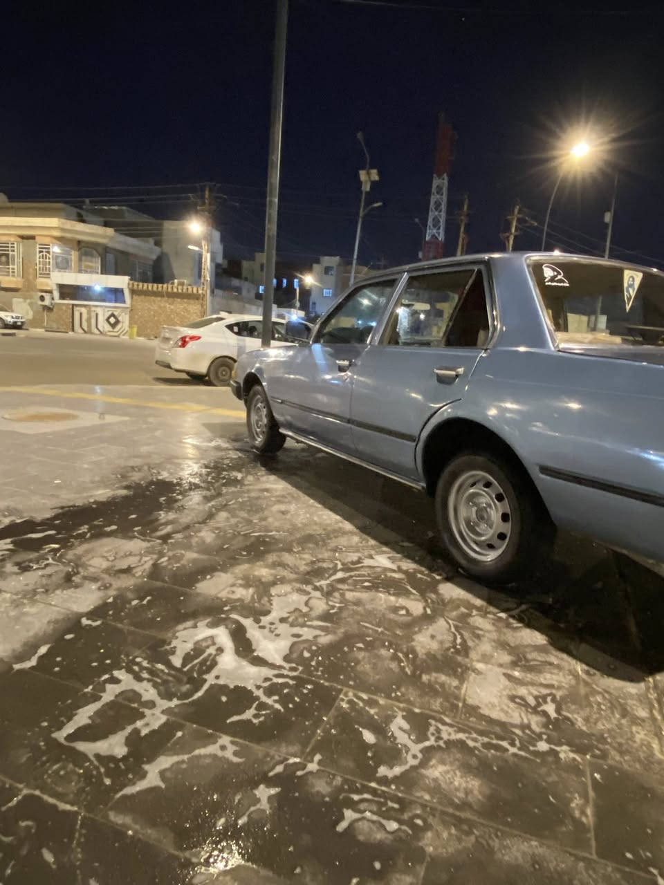 السلام عليكم كرونا موديل ١٩٨٢ السياره بأسمي ثاني يوم تحويل العنوان بصره السنويه تنتهي ٢٠٣١ الرقم انكليزي  بغداد
السياره تبريد جاهز تدفئه تخم حداديه مكينه جديده كيره حلوه غرفتهه حيل نضيفه جاهزه سياره جاهزه من كلشي السعر ٤٠وبيها مجال قليل للشراي
***********
