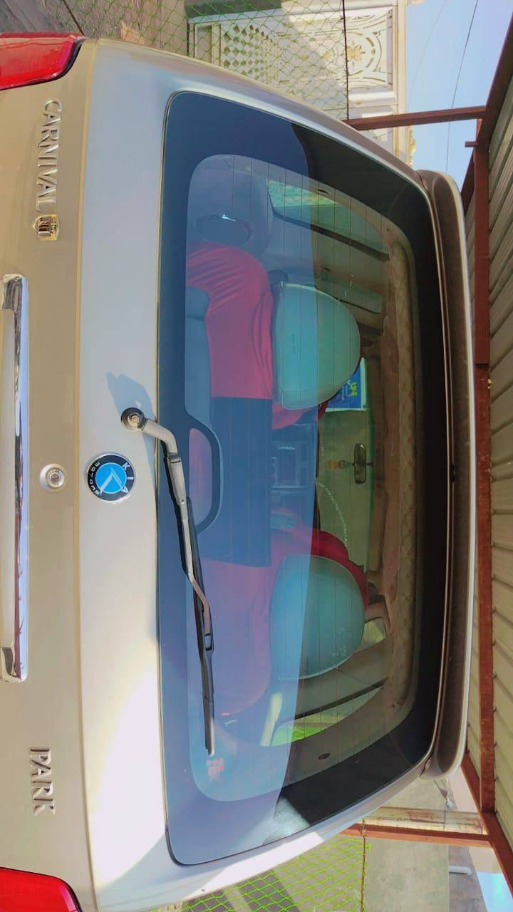 سلام عليكم
كرنفال موديل 2000 سنؤيه لل 2030 
سياره جاهزه ع اخر حبايه ما ناقصه شي ابد 
مكاني السماوة السعر 70 
*********** واتساب موجود
