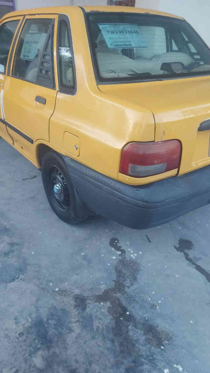 سايبة مديل 13 رقم بغداد مشروع وطني مصفرة هيئة وغرامات كير محرك مابيهن شي شاصي نضيف 
صاحبها موجود يحول باي وقت السعر 32 وبيها مجال اراوس بتكتك رقم ***********
