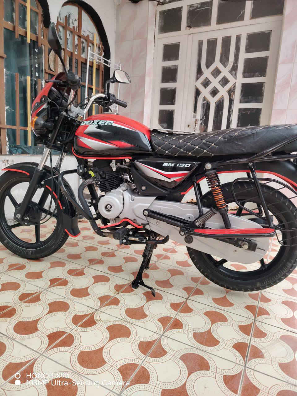 بوكسر 2023 رقم وسنويه انكليزي تحويل ثاني يوم كفاله عامه زيرو ماشيه 14 الف بعده عل وكاله مكاني بعقوبه 
سعر 2400 بي مجال قليل رقم راعيهه ‏‪0773 109 3609
