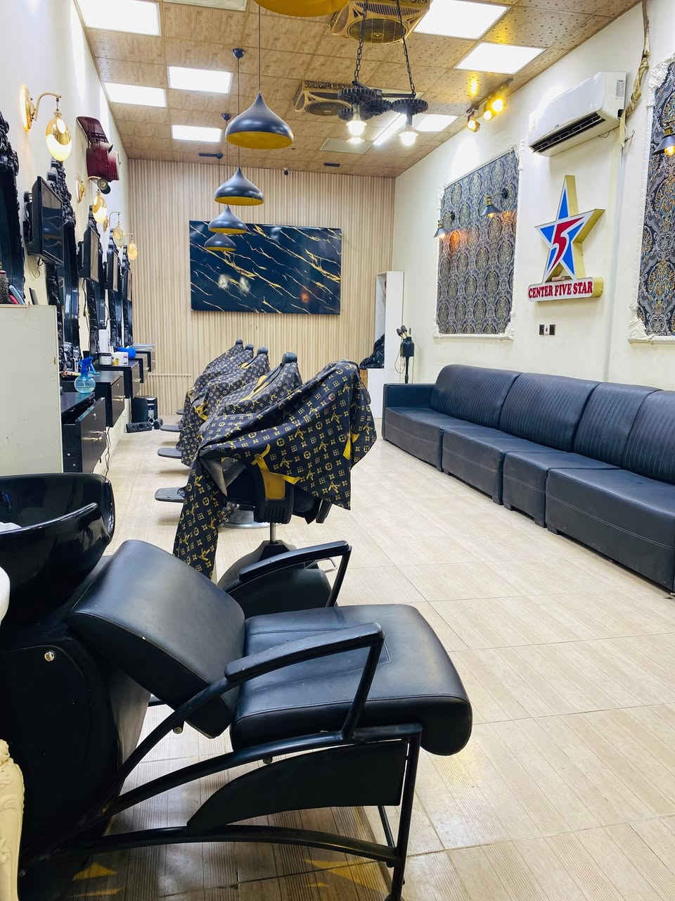 المحل للبيع العنوان شارع أحمد الاوائلي المحل جاهز اسلم مفتاح. الاستفسار ***********
