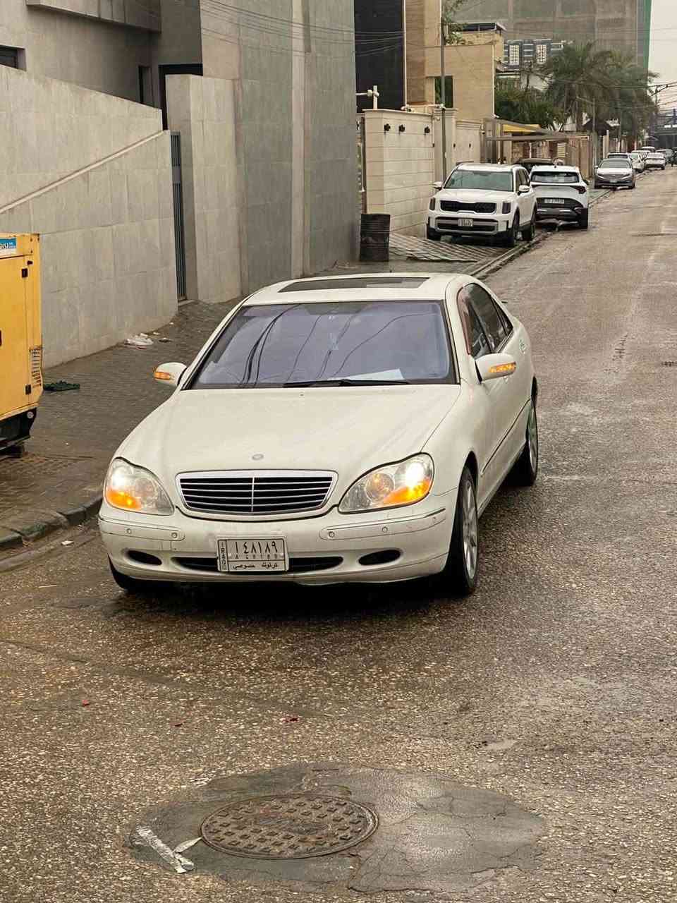 السلام عليكم
للمراوس مارسدس غواصه 2001 محرك s500 ٨ سلندر 
جوبلس عل بلاد كلها بدون حادث 
رقم كركوك شرط الوكاله 
فول مواصفات لارج فتحه كشنات جلد كهرباء جاهزه
مراوس حسب القناعه مكان بغداد 
***********
