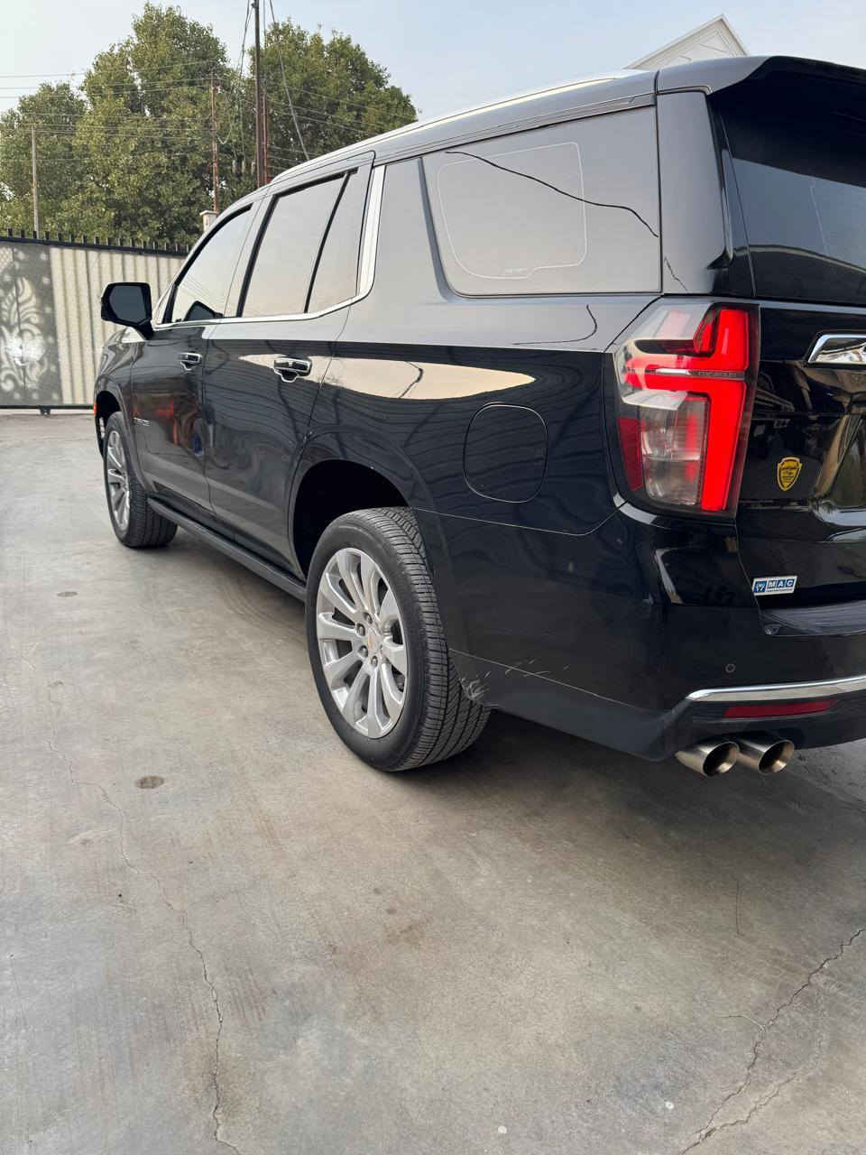 شيفروليت تاهو بريمير  2024 ( خـليـجـي )  السيارة جديده بمعنا الكلمة
مغلفه ppf برطاني اصلي   وبي ضمان 10سنوات 
الموديل :2024 ( خليجي )
اللون : اسود 
العداد :49Km 
ضمان وكاله المنصور علامه سوداء ضوء القمر
السيارة كفالة عامة  بحالة الوكالة
عدد الاسطوانات : 8 اسطوانات ( 8 سلندر )
المواصفات : 
* سقف بانوراما 
* دخول ذكي للسياره 4 أبواب ( بصمه )
* المقاعد كهربائية تدفئة و تبريد
* مقصوره الركاب من الجلد الفاخر   
* شاحن وايرلس لاسلكي
* ويل 22 انج
* نظام الرؤيه : 5 كامرات رؤيه شامله ( BIRD VIEW )
* نظام التعليق مستقل
* كشنات ميموري خزن
* نظام الصوت BOSE سماعات عدد 10
* دوسات كهرباء + اناره LED
* نظام سحب مقطوره تحكم كامل + كامرة لرؤية المطوره
* نظام جكات
السيارة رقم بغداد بسمي بشرط تحويل ثاني يوم 

رقم الهاتف ***********
السعر 610$ وبيه مجال
