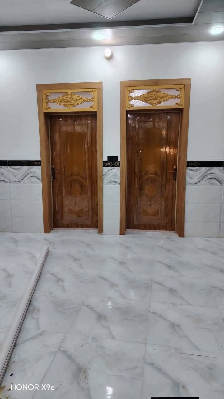 دار للــــــبـيــع المســــاحة 110 متر غرفتين بسعر 45 وبيها مجال طابو زراعي سند 25 مشمول بالتطويب ومرقم من قبل البلديه للستفار ***********او مراسله واتساب ***********
