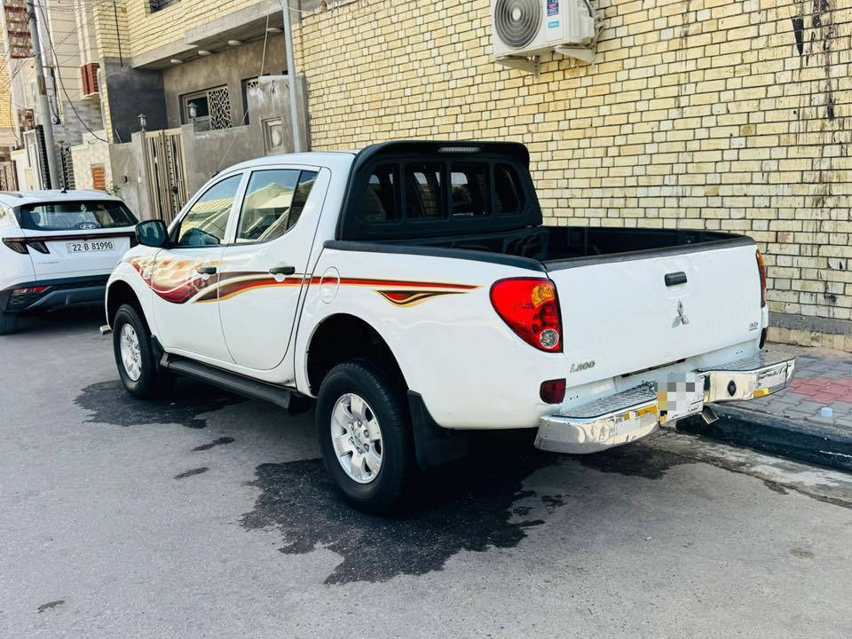 بيكم مستبوشي L200خليجي 2015 السعر 138 وبيها مجال كفاله عامه ضربه وصبغ وتبديل السياره جديده فورويل شغال محرك گاز محرك وگير مكفولات حداديه جديده جاهزه اي نقص ما بيها شاشه تخم تاير هزه جديده تحويل مباشر مكاني كربلاء المقدسه الاستفسار***********
